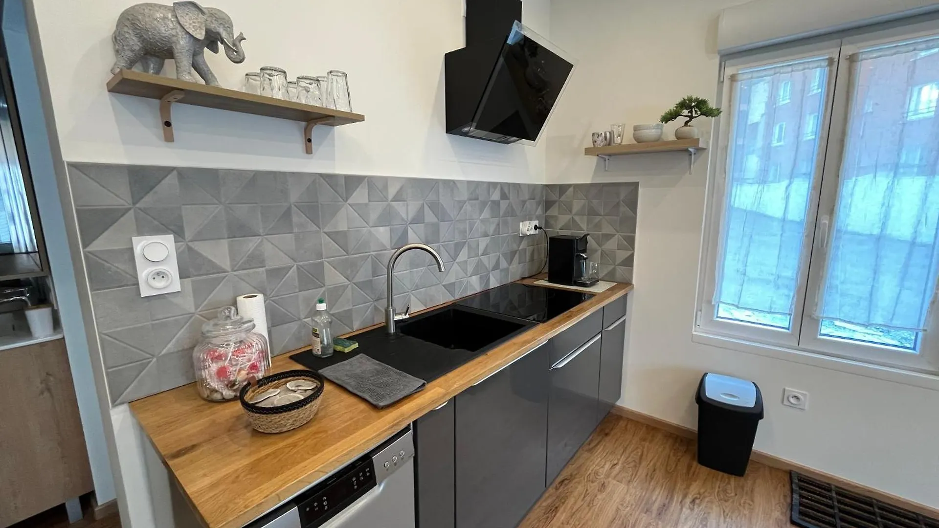 Ferienwohnung T2 Cosy 700 M De La Grotte Lourdes